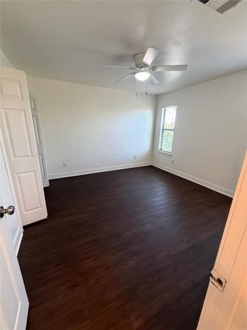 146 Mauna Kea LN B, Bastrop, TX 78602