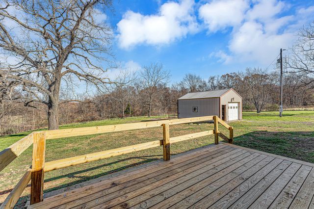 369 Mountain Dale Road, Seymour, MO 65746