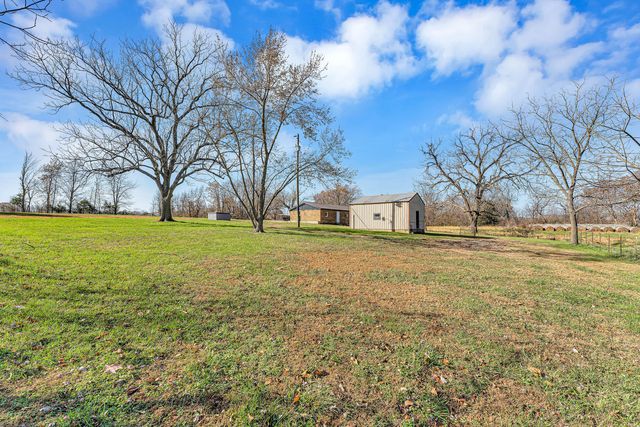 369 Mountain Dale Road, Seymour, MO 65746
