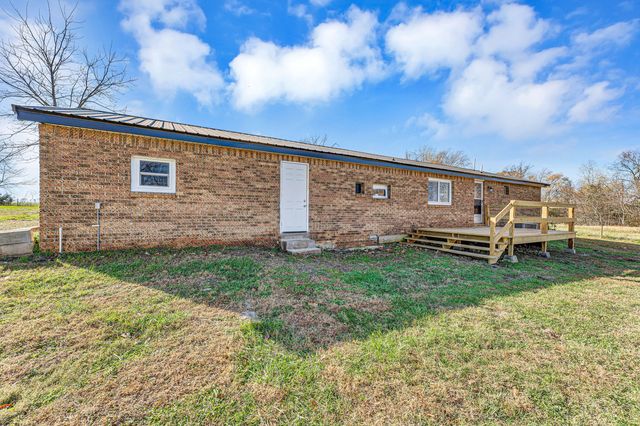 369 Mountain Dale Road, Seymour, MO 65746