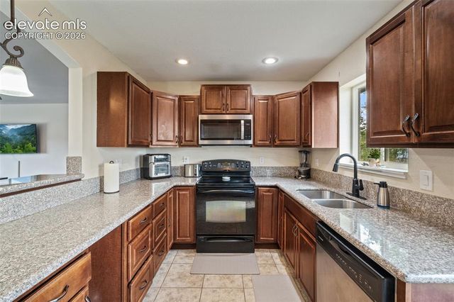 125 E Diamond Road, Fountain, CO 80817