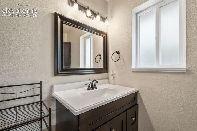 125 E Diamond Road, Fountain, CO 80817