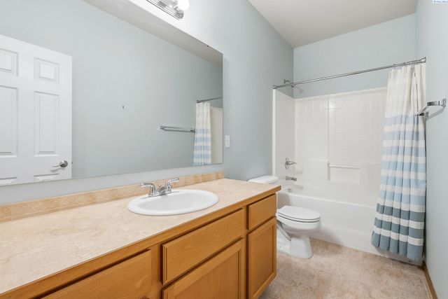 116 S Idaho St., Kennewick, WA 99336