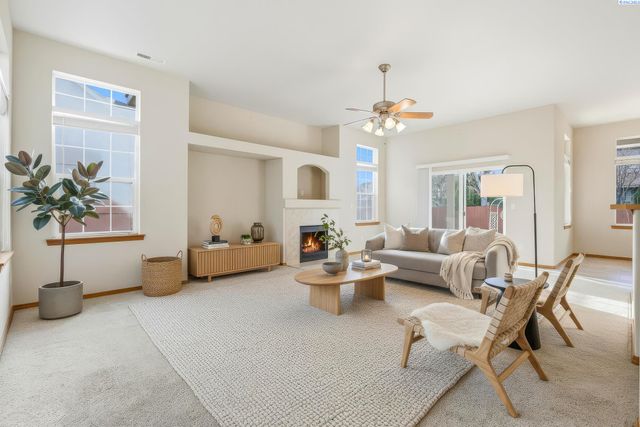 116 S Idaho St., Kennewick, WA 99336