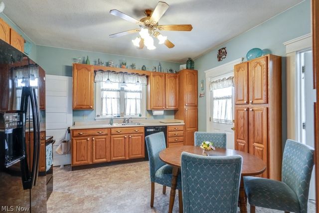 1216 W Market Street, Orrville, OH 44667