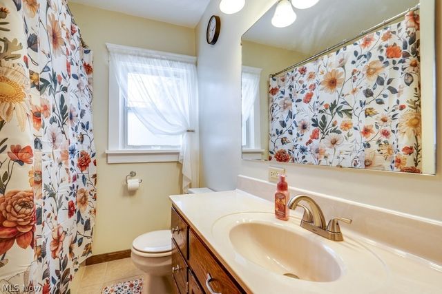 1216 W Market Street, Orrville, OH 44667