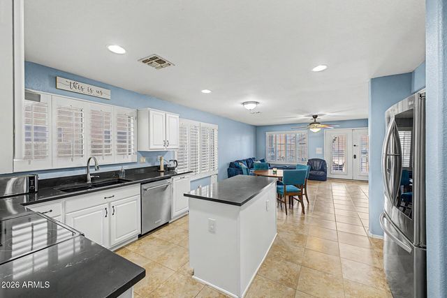 6114 E ROLAND Street, Mesa, AZ 85215