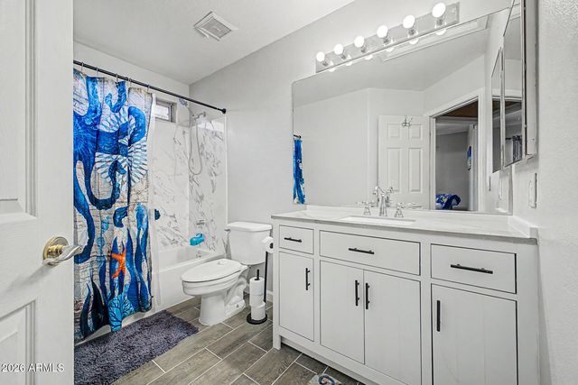 6114 E ROLAND Street, Mesa, AZ 85215