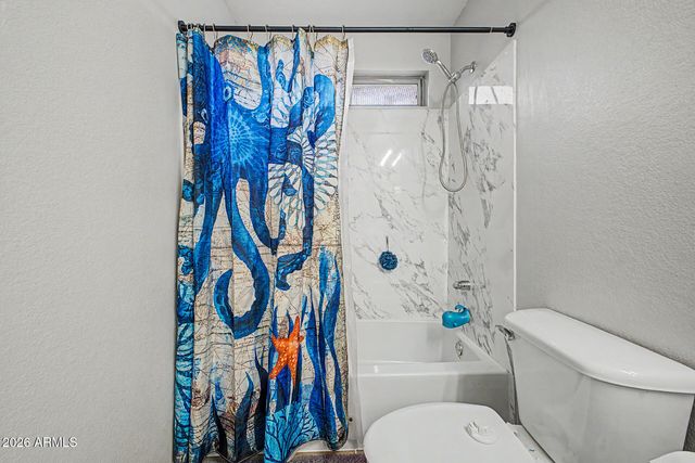6114 E ROLAND Street, Mesa, AZ 85215
