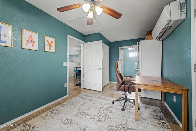 6114 E ROLAND Street, Mesa, AZ 85215