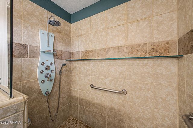 6114 E ROLAND Street, Mesa, AZ 85215