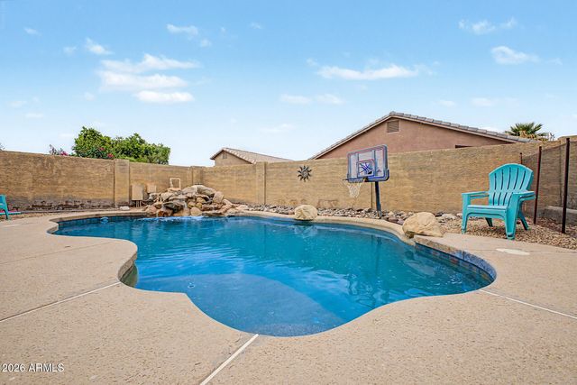 6114 E ROLAND Street, Mesa, AZ 85215