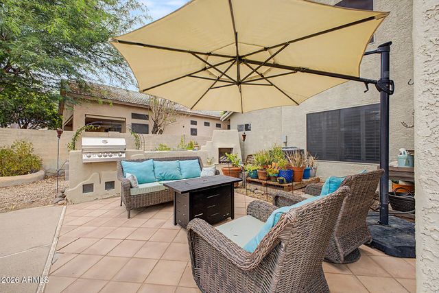6114 E ROLAND Street, Mesa, AZ 85215