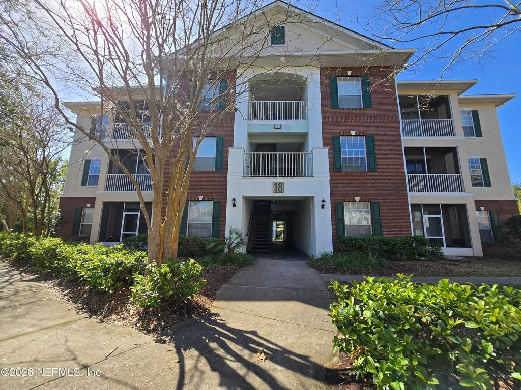 785 OAKLEAF PLANTATION Parkway 1824, Orange Park, FL 32065
