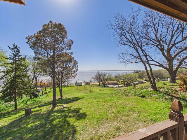 221 PENOBSCOT TRAIL, Henrietta, TX 76365