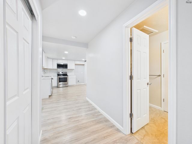 221 PENOBSCOT TRAIL, Henrietta, TX 76365