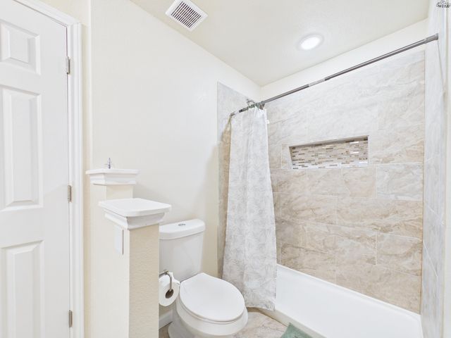 221 PENOBSCOT TRAIL, Henrietta, TX 76365