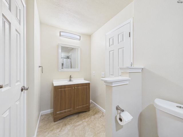 221 PENOBSCOT TRAIL, Henrietta, TX 76365