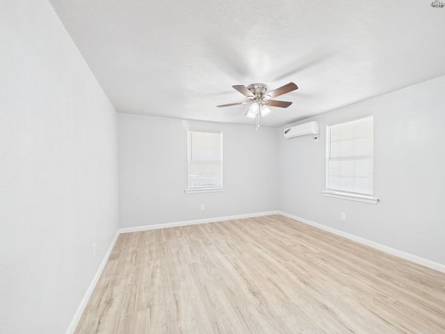 221 PENOBSCOT TRAIL, Henrietta, TX 76365