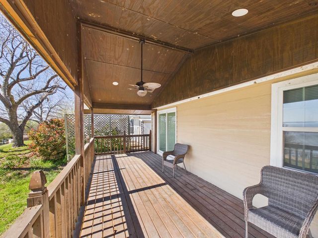 221 PENOBSCOT TRAIL, Henrietta, TX 76365