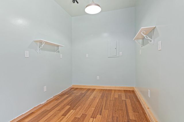 1108 Mackubin Street, Saint Paul, MN 55117