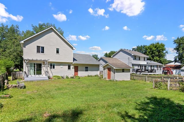 1108 Mackubin Street, Saint Paul, MN 55117