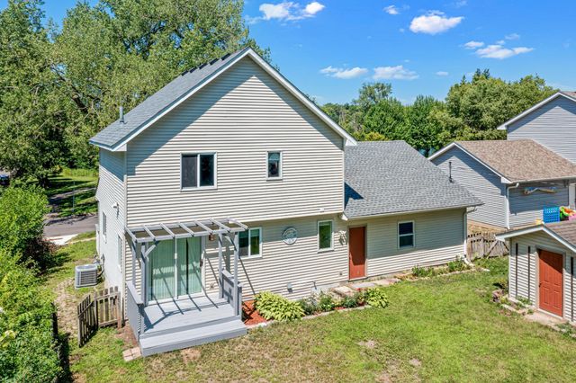 1108 Mackubin Street, Saint Paul, MN 55117