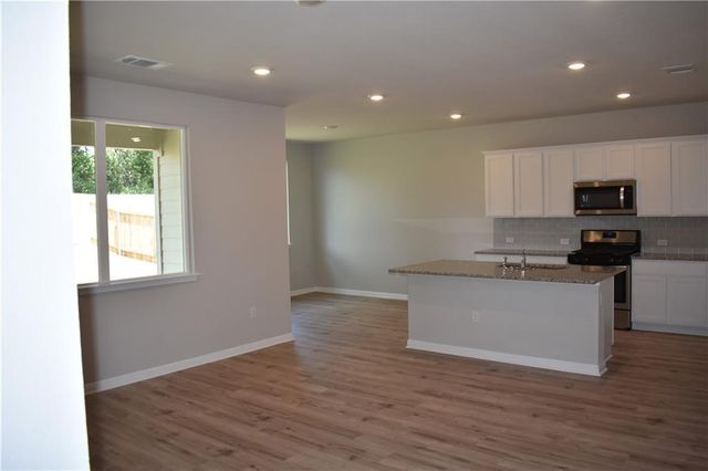 145 Arrowhead Vine ST, Leander, TX 78641