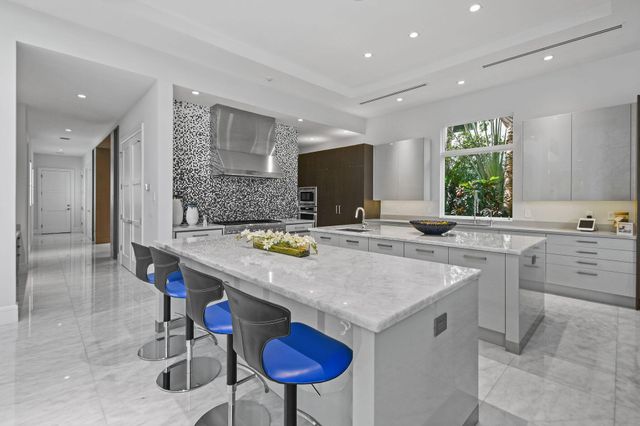 14630 Watermark Way, Palm Beach Gardens, FL 33410