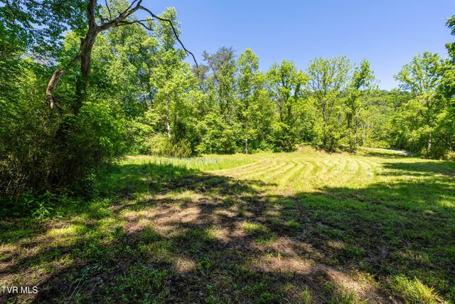 1050 Butcher Valley Road, Rogersville, TN 37857
