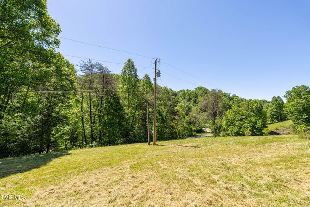 1050 Butcher Valley Road, Rogersville, TN 37857