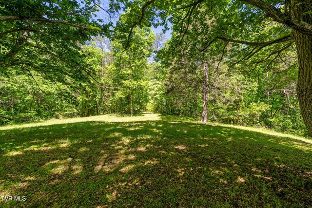 1050 Butcher Valley Road, Rogersville, TN 37857