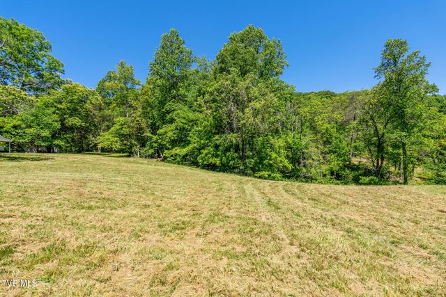 1050 Butcher Valley Road, Rogersville, TN 37857