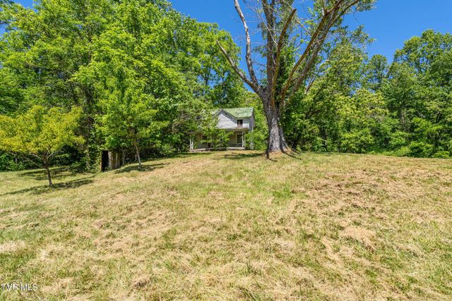 1050 Butcher Valley Road, Rogersville, TN 37857
