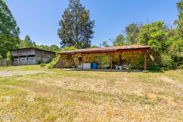 1050 Butcher Valley Road, Rogersville, TN 37857