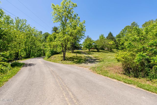 1050 Butcher Valley Road, Rogersville, TN 37857