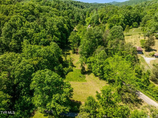 1050 Butcher Valley Road, Rogersville, TN 37857