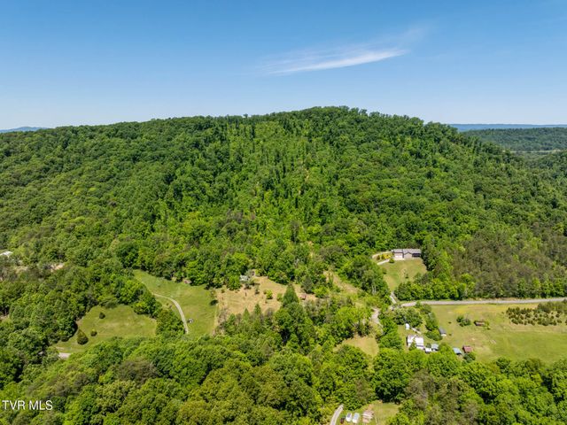 1050 Butcher Valley Road, Rogersville, TN 37857