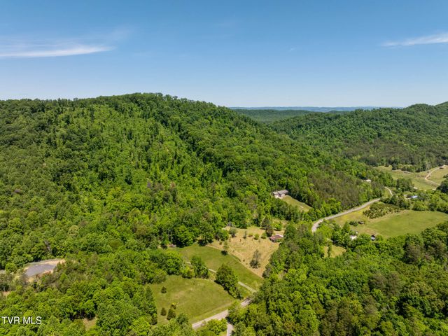 1050 Butcher Valley Road, Rogersville, TN 37857