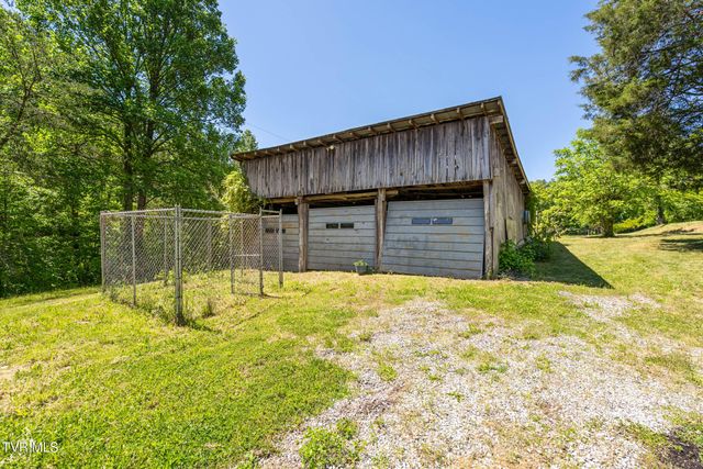 1050 Butcher Valley Road, Rogersville, TN 37857