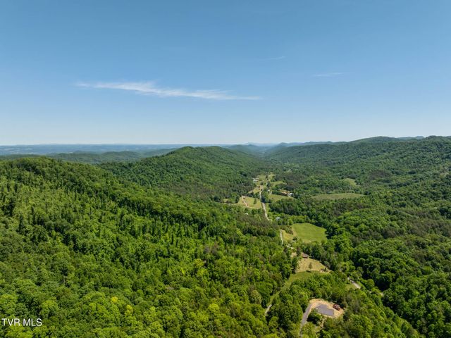 1050 Butcher Valley Road, Rogersville, TN 37857