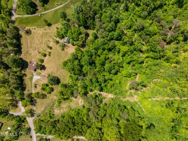 1050 Butcher Valley Road, Rogersville, TN 37857