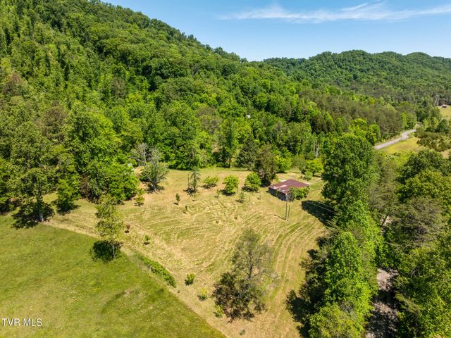 1050 Butcher Valley Road, Rogersville, TN 37857