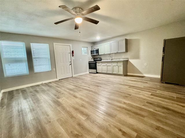 6705 Fairway Dr 29, Houston, TX 77087