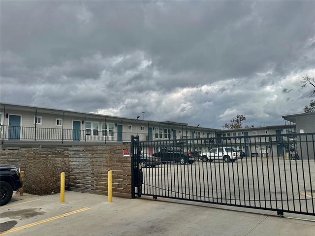 6705 Fairway Dr 29, Houston, TX 77087