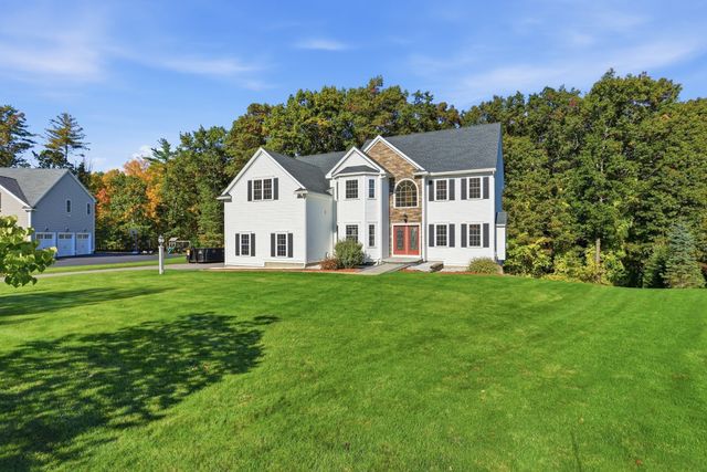 27 Mcintosh Ln, Littleton, MA 01460