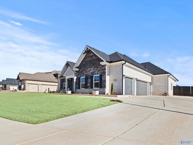 105 Brier View Drive, Meridianville, AL 35759