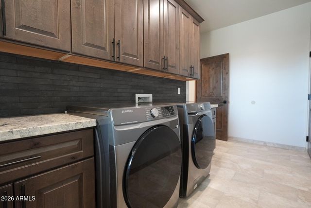 45589 SAN DOMINGO PEAK Trail, Morristown, AZ 85342