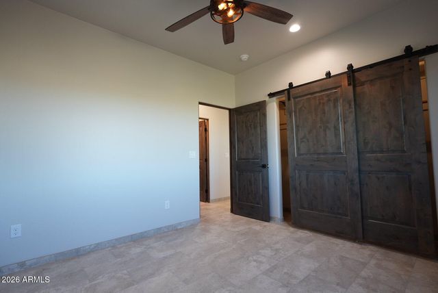 45589 SAN DOMINGO PEAK Trail, Morristown, AZ 85342