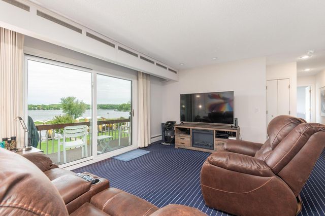 5430 Three Points Boulevard 131, Mound, MN 55364